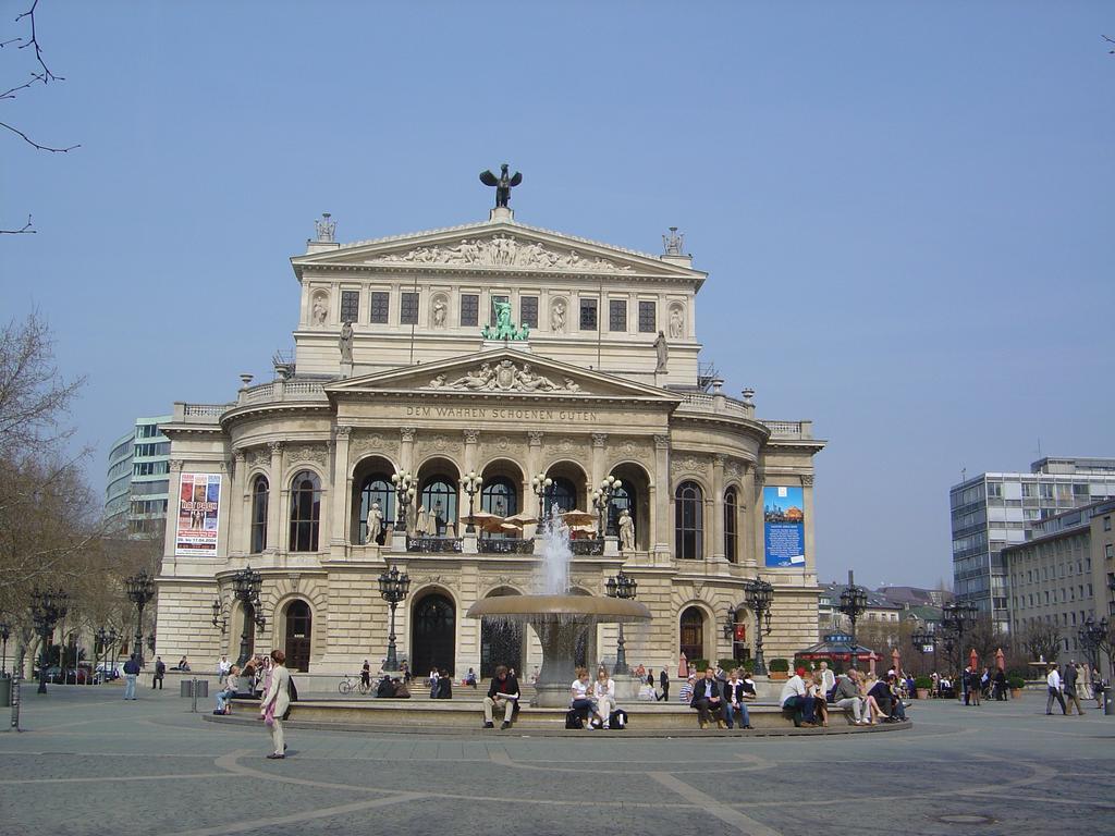 Hotel Astoria Frankfurt am Main Buitenkant foto
