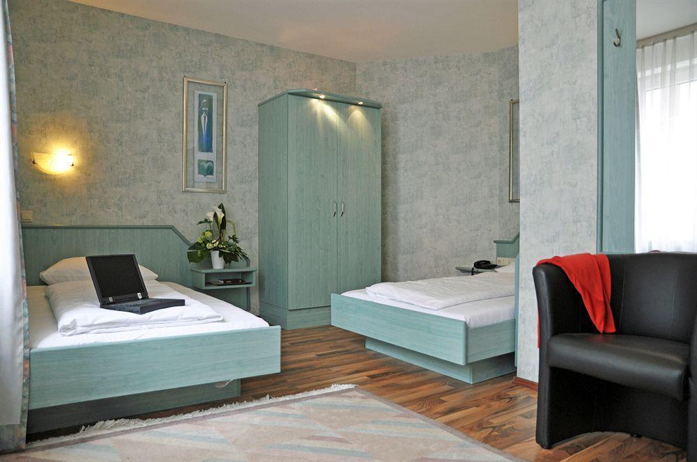 Hotel Astoria Frankfurt am Main Buitenkant foto