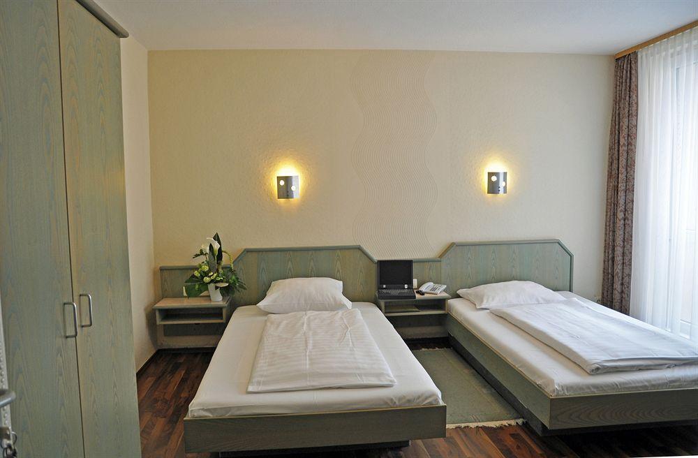Hotel Astoria Frankfurt am Main Buitenkant foto