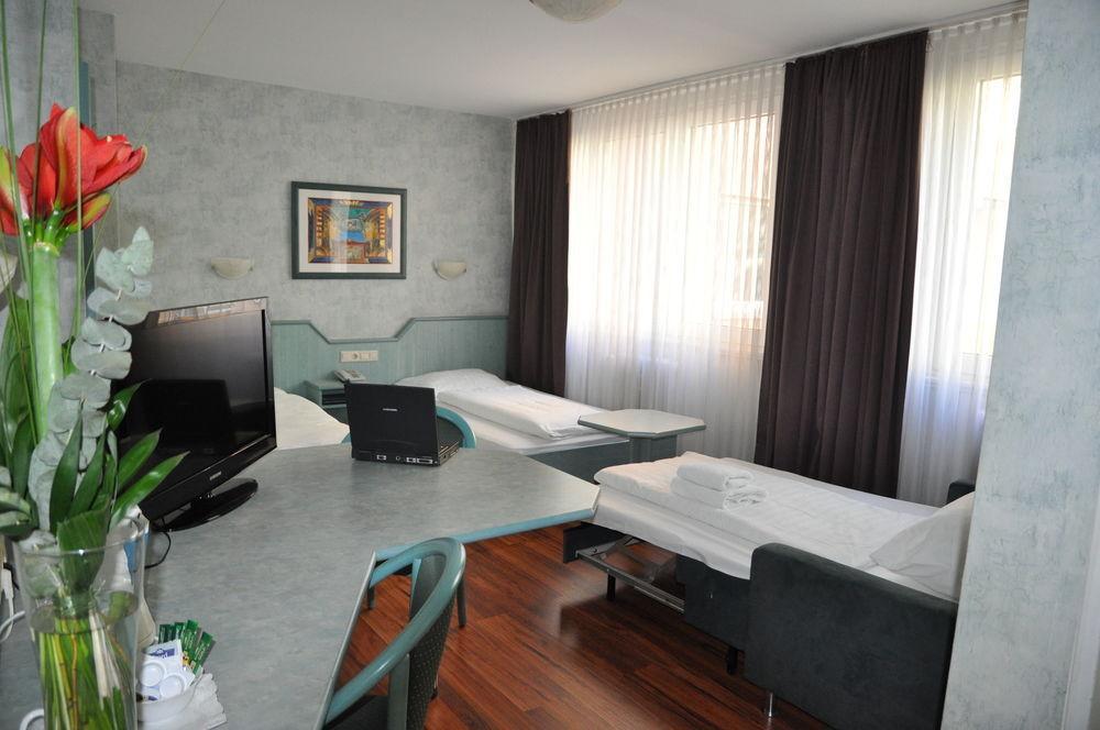 Hotel Astoria Frankfurt am Main Buitenkant foto