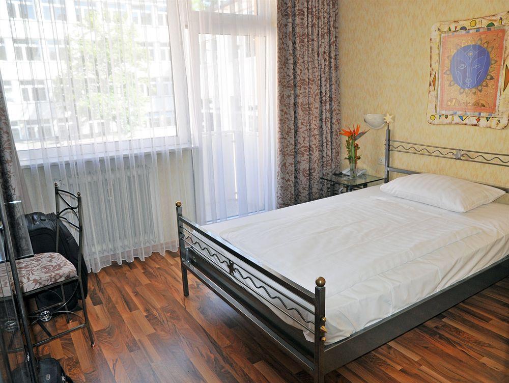 Hotel Astoria Frankfurt am Main Buitenkant foto